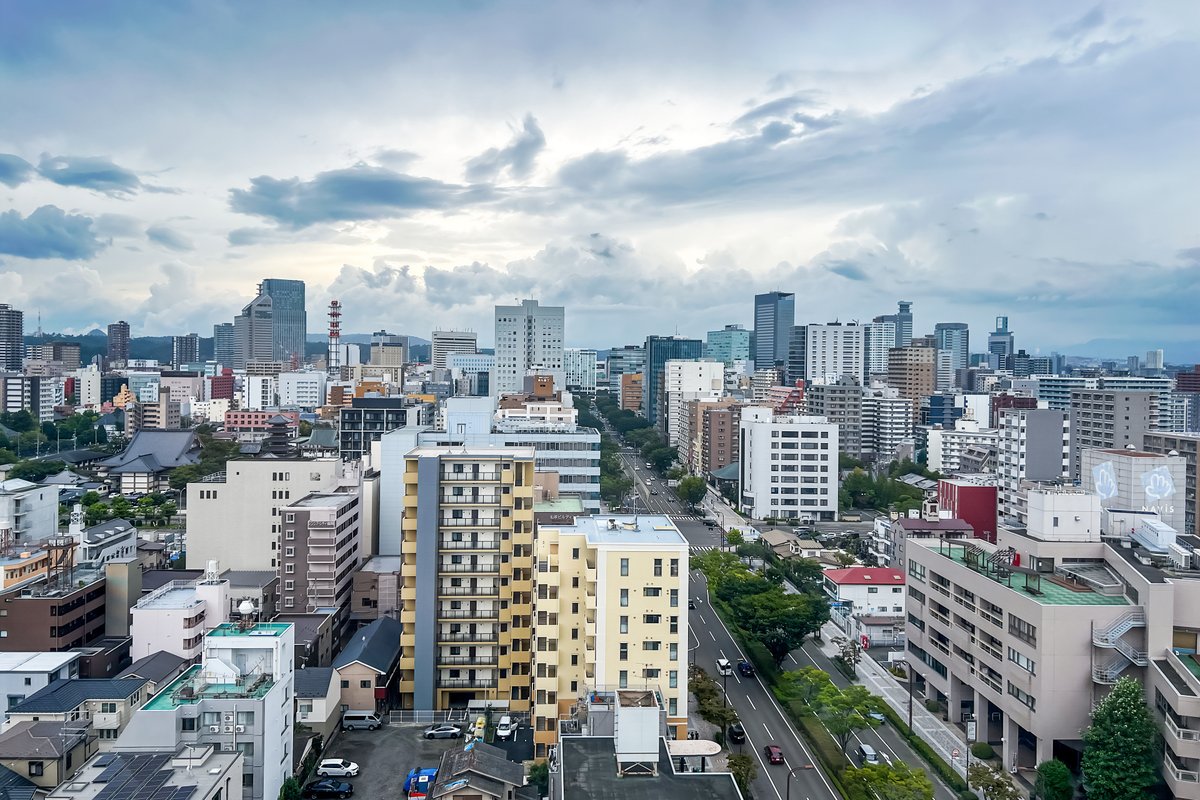 オフィスビルが建ち並ぶ杜の都仙台の街並み