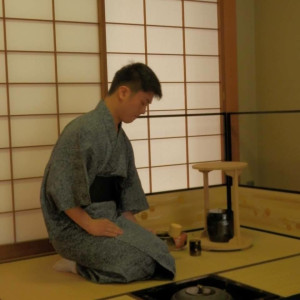 津野主揮