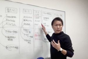 金亮平